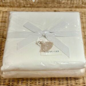 NEW Serena & Lily Scallop Sateen Duvet Cover (K/CK)-Navy